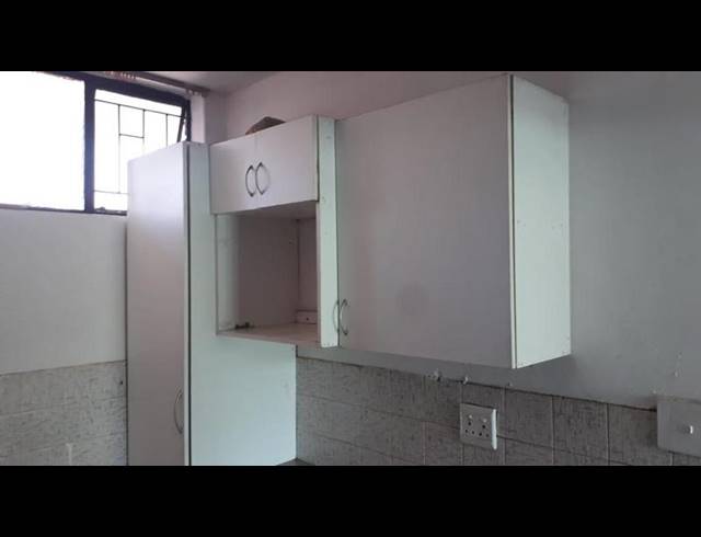3 BEDROOM APARTMENT FOR SALE IN SUNNYSIDE